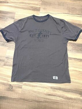 Disney Charcoal Gray T-Shirt with Stitched Graphic!